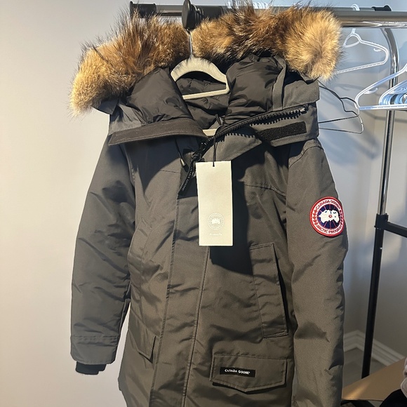 Canada Goose Parka - Picture 1 of 11